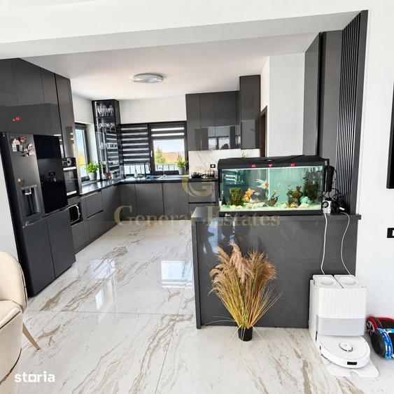 Casă cu 5 camere cu Teren 400 Mp în Bunloc