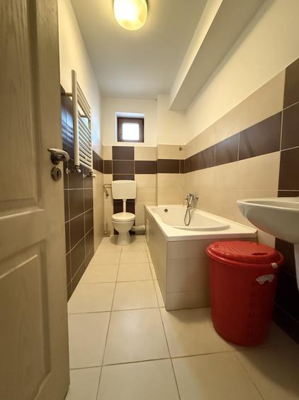 Apartament cu 3 camere, mobilat în Giroc
