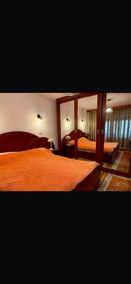 Apartament cu 3 camere decomandat în Bistrița Lac