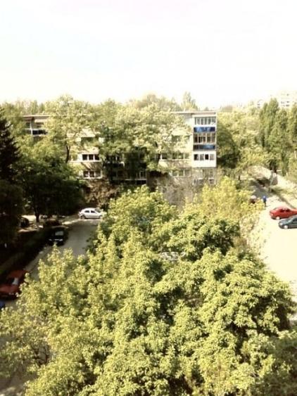 Apartament cu 2 camere decomandat în Drumul Taberei