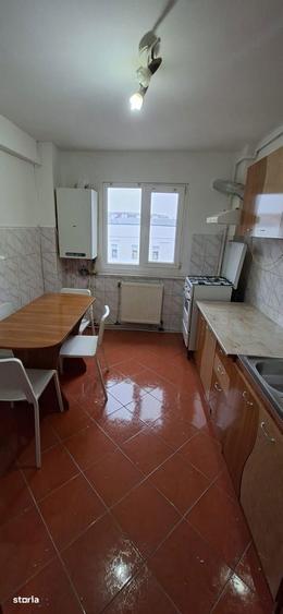 Apartament cu 2 camere decomandat, mobilat în Mioriței