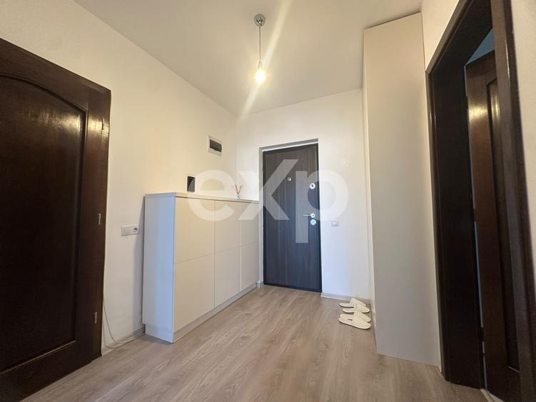 Apartament cu 2 camere semidecomandat, mobilat în Florești
