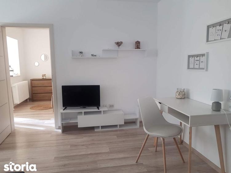 Apartament cu 2 camere în Podu Roș