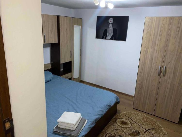 Casă cu 2 camere cu Teren 100 Mp în Schei