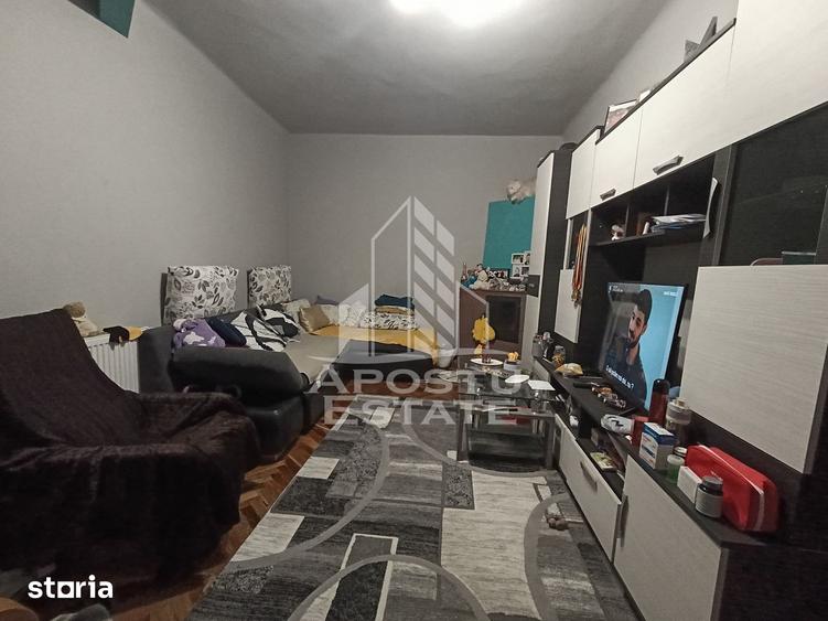 Apartament cu 4 camere, centrala proprie, 2 bai, terasa, zona Iosefin. - 3