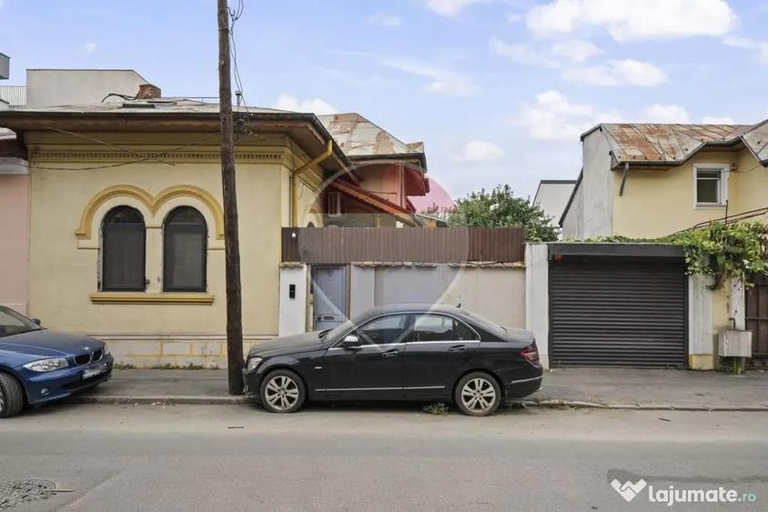 Casă cu 7 camere cu Teren 240 Mp în Parcul Circului