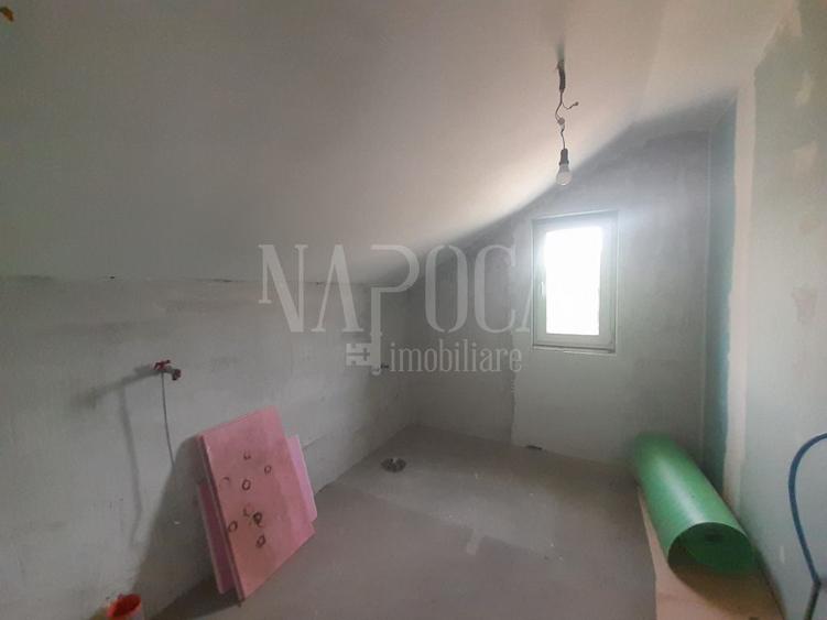 Casă individuală cu 5 camere cu Canalizare în Oncea