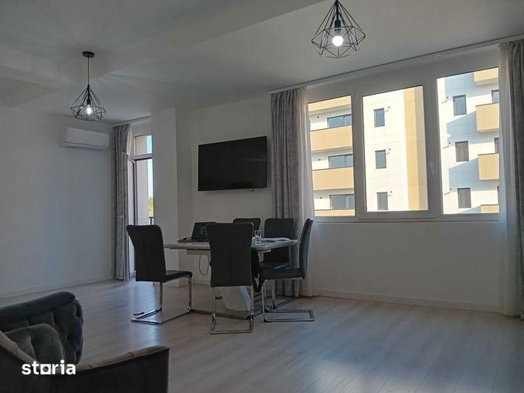 Apartament cu 3 camere decomandat în Centura