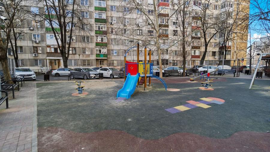 Apartament cu 3 camere, mobilat în Gorjului