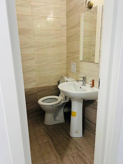 Apartament cu 3 camere semidecomandat în Drumul Taberei