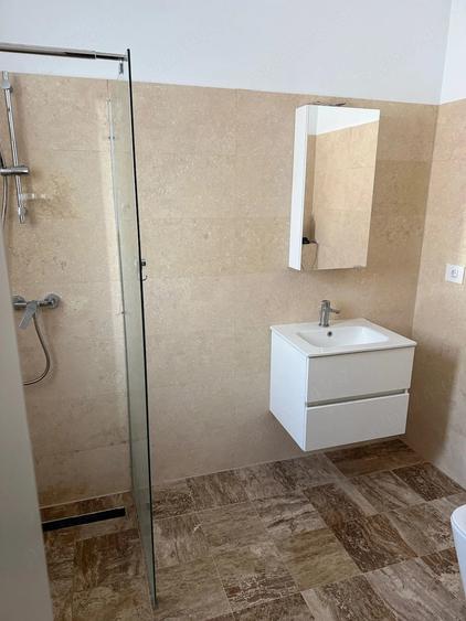 Casă cu 4 camere cu Teren 500 Mp în Central