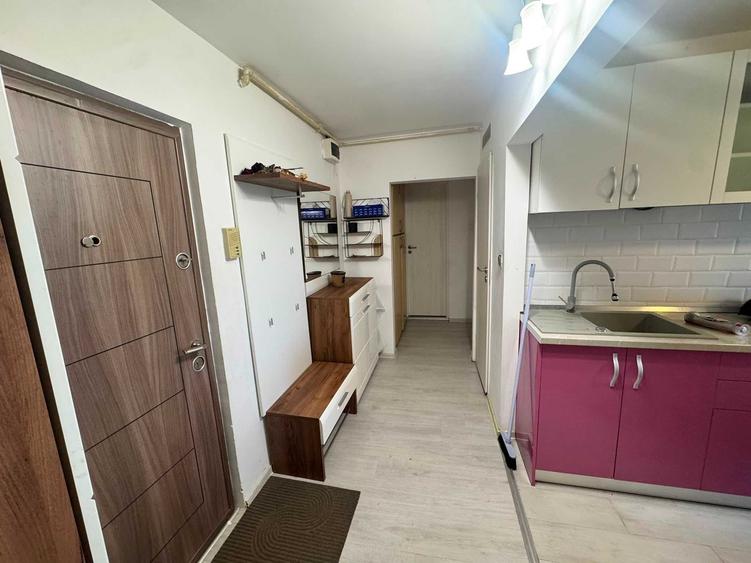 Apartament cu 2 camere decomandat în Lunei