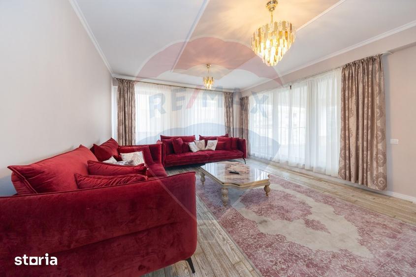Apartament cu 3 camere în Schei