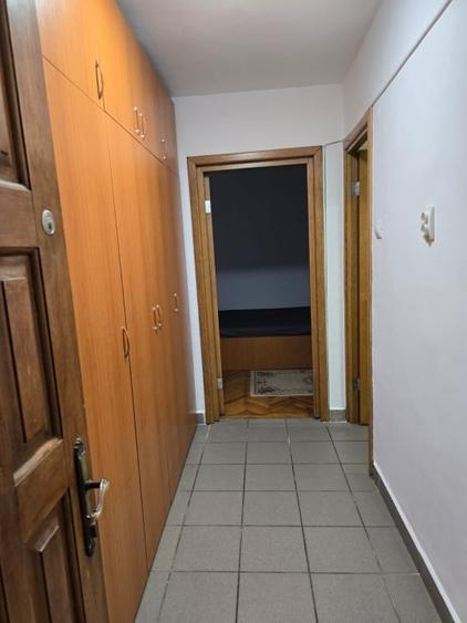 Garsonieră decomandată în Berceni