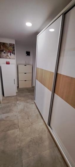 Garsonieră decomandată, mobilată în Politehnica