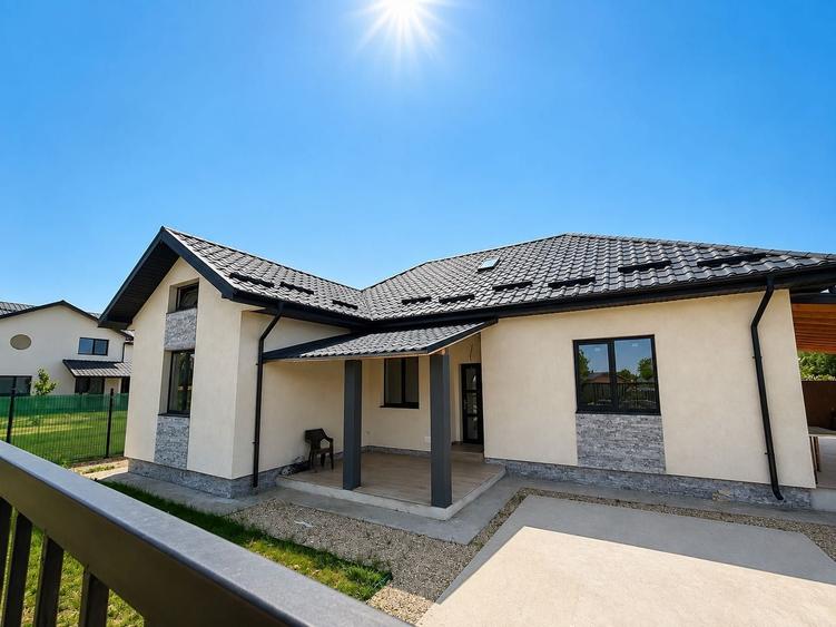 Casă cu 4 camere în Poiana lui Stângă