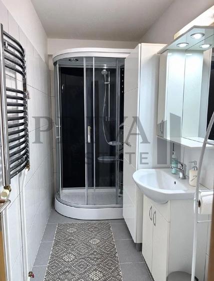 Apartament cu 2 camere decomandat, mobilat în Spitalul Județean