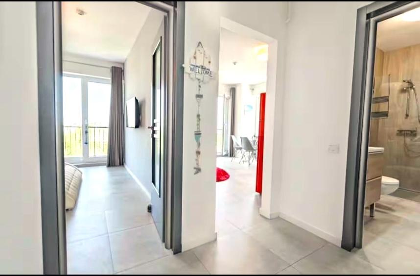 Apartament cu 2 camere decomandat, mobilat în Central