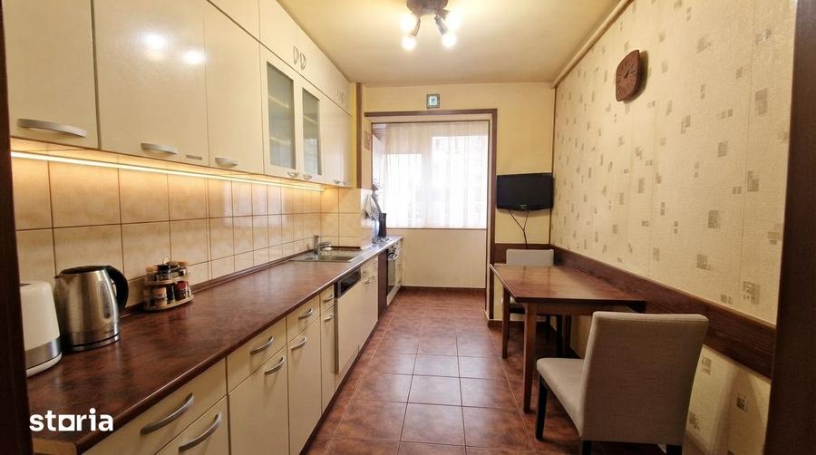 Apartament cu 2 camere semidecomandat în Florilor