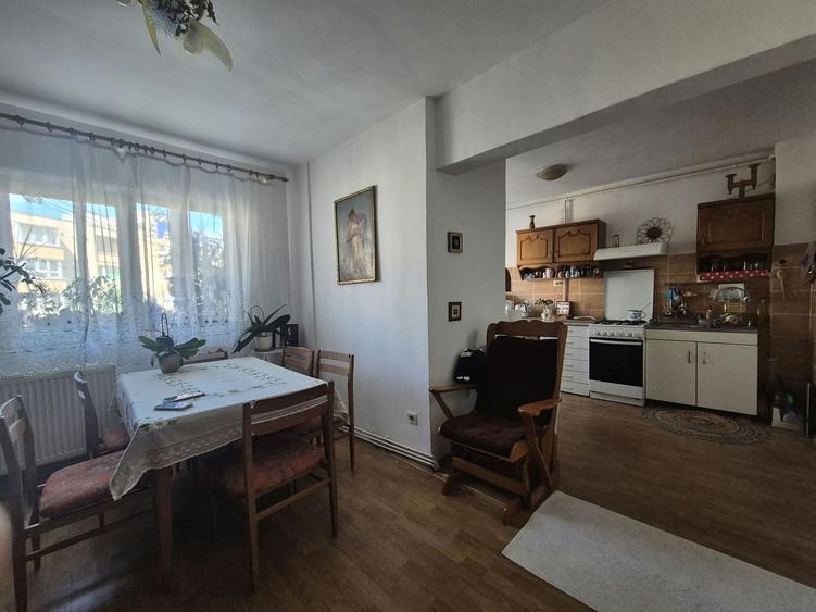 Garsonieră decomandată în Gării