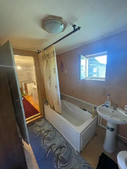 Casă cu 1 camere cu Teren 1000 Mp în Exterior Vest