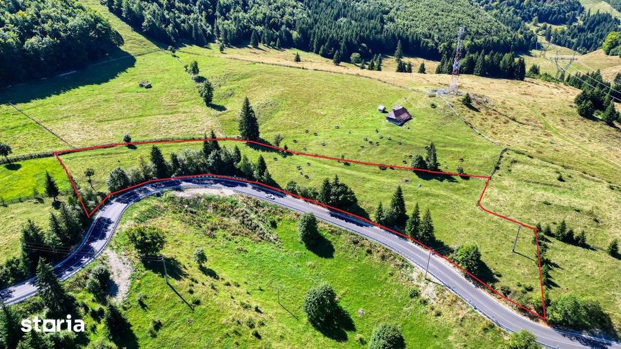 Teren de 8700 mp, în Fundata