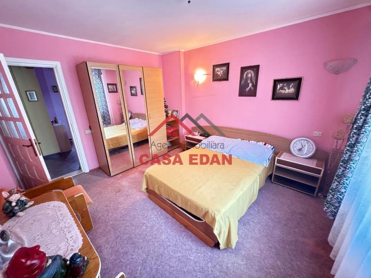Casă individuală cu 7 camere cu Teren 522 Mp în Breaza