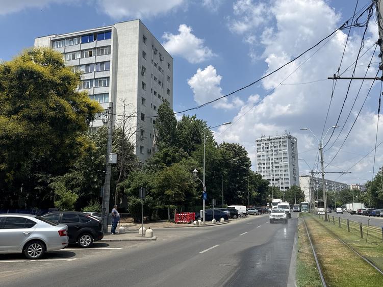 Apartament cu 3 camere decomandat în Giurgiului