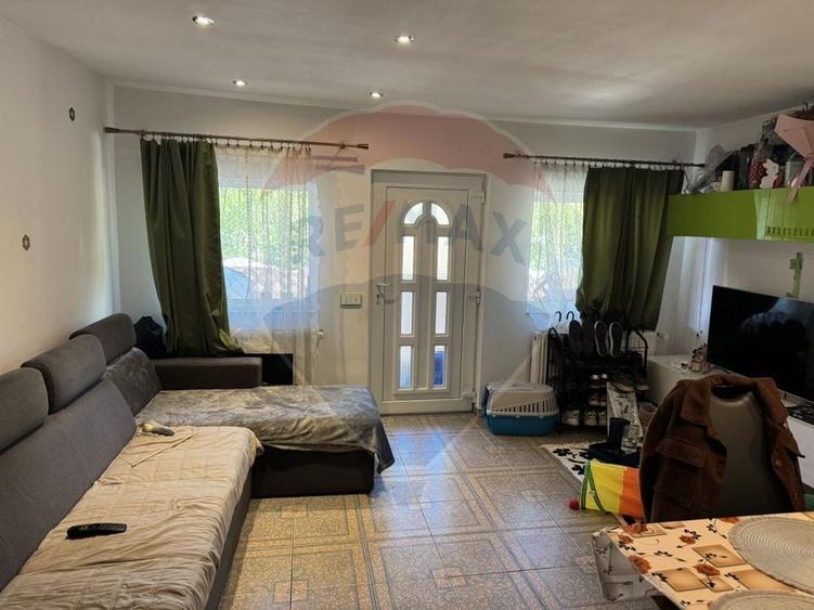 Casă individuală cu 4 camere cu Teren 195 Mp în Sălicea