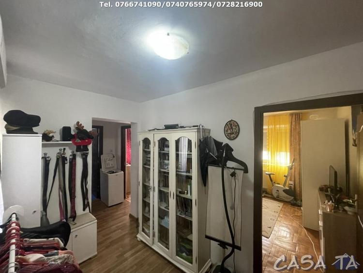Apartament cu 3 camere circular, mobilat în Teilor