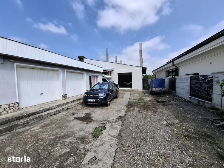 Spațiu comercial, de 200 mp, în Mioriței