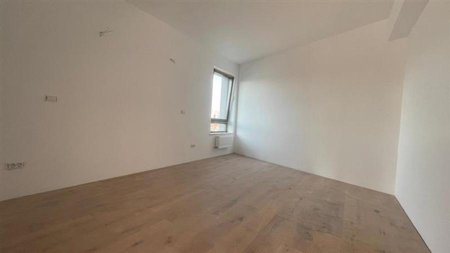 Apartament cu 3 camere semidecomandat în Pache Protopopescu