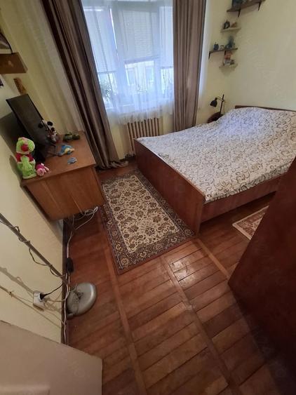 Apartament cu 3 camere decomandat în Govândari