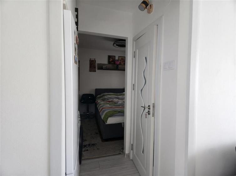 Apartament cu 2 camere semidecomandat în Ultracentral