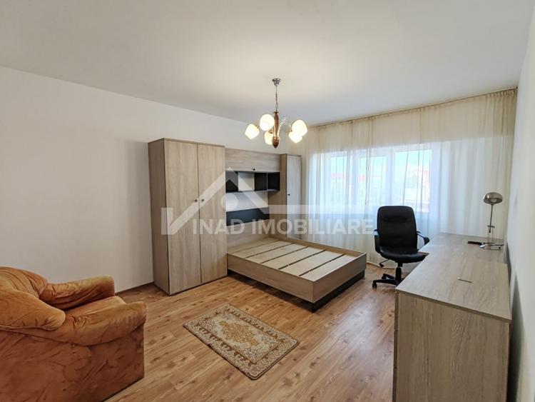 Apartament cu 2 camere decomandat, mobilat în Mărăști