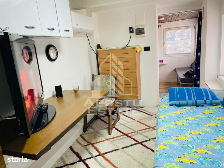 Apartament 1 camera? de i^nchiriat / Gra?dis?te - la^nga? pod / 200 - 1