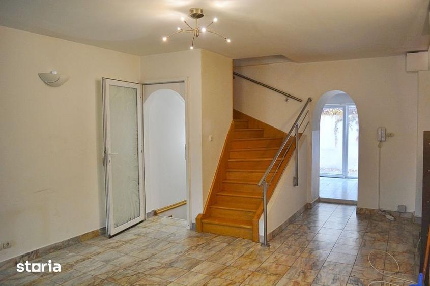 Casă cu 3 camere cu Teren 60 Mp în Decebal
