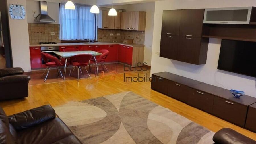 Apartament cu 3 camere semidecomandat în Herăstrău