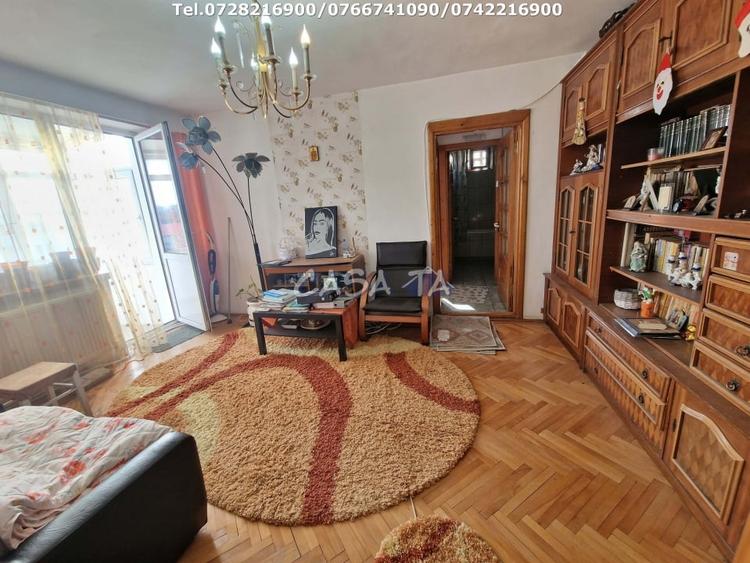 Apartament cu 2 camere semidecomandat în Central