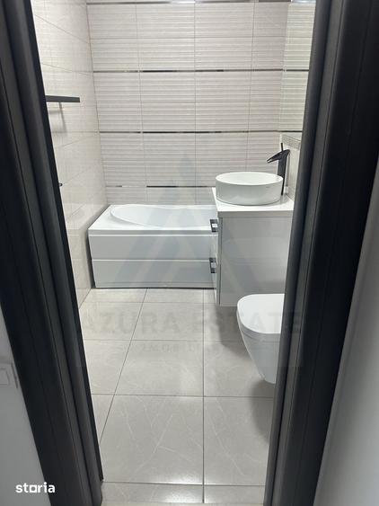 Apartament cu 4 camere decomandat, mobilat în Central