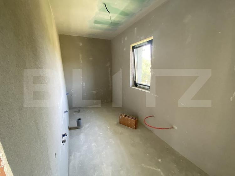 Casă individuală cu 4 camere cu Teren 500 Mp în Exterior Sud