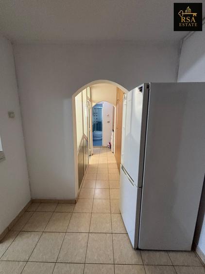 Apartament cu 3 camere decomandat, mobilat în Ostroveni