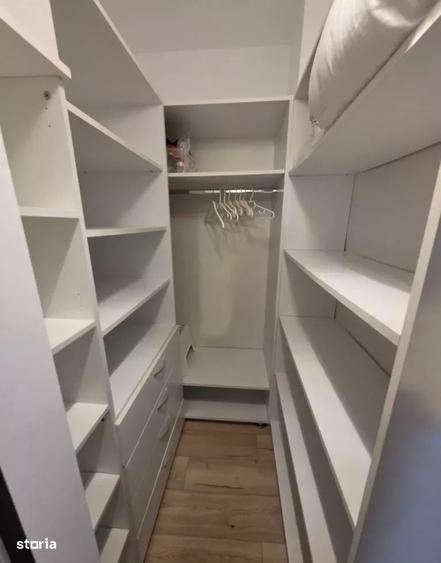 Apartament cu 4 camere decomandat în Tomis Nord