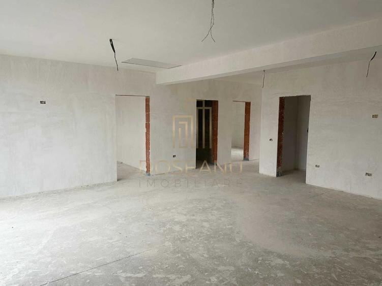 Casă individuală cu 4 camere cu Teren 300 Mp în Cihei