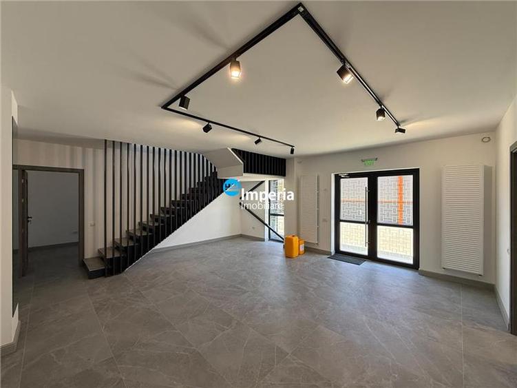 Spațiu industrial, de 590 mp, în Zona industrială