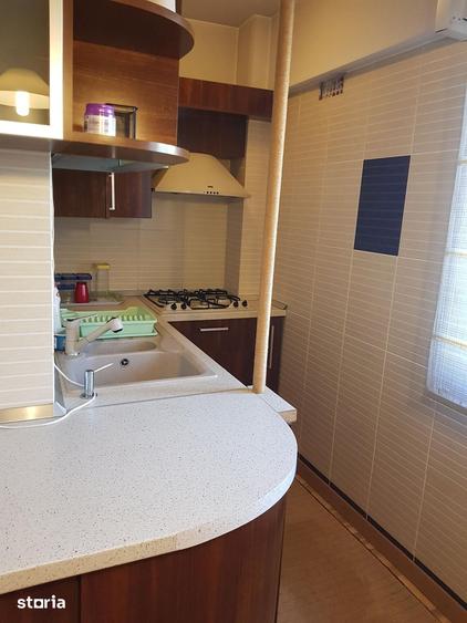 Apartament cu 3 camere în Rahova