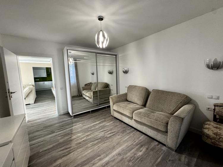 Casă individuală cu 6 camere cu Canalizare în Dâmbul Rotund
