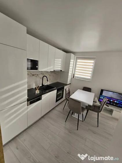 Apartament cu 2 camere semidecomandat în Grigorescu