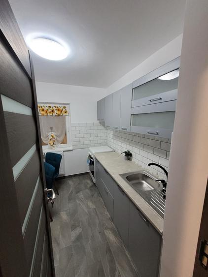 Inchiriez apartament 2 camere ROGERIUS - 2
