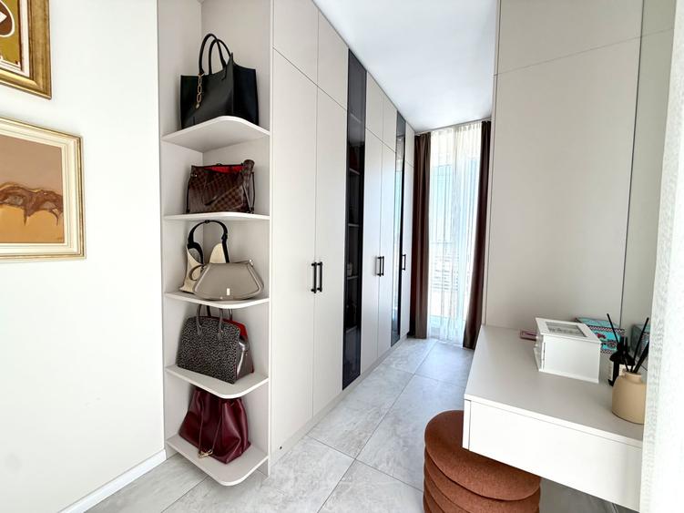 Duplex cu 4 camere cu Canalizare în Dumbrăvița